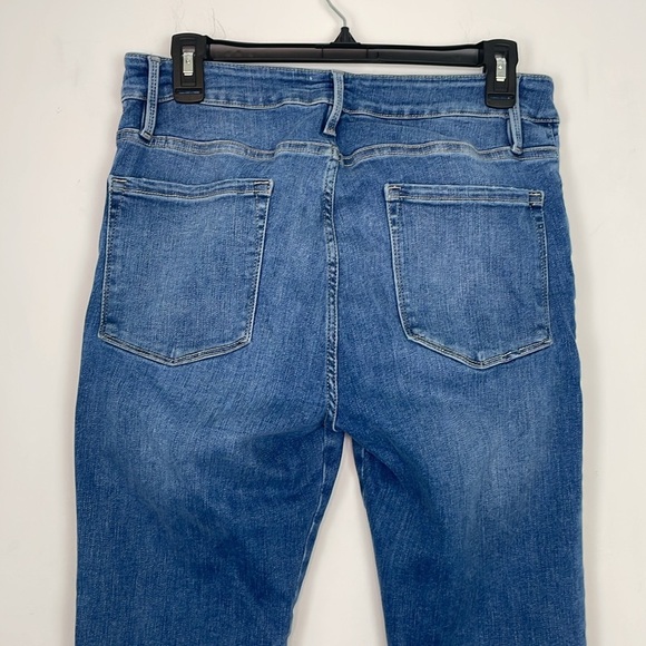 Frame Jeans. Women’s Le One Skinny Crop. Size 2. Waist size 29. - Picture 8 of 13